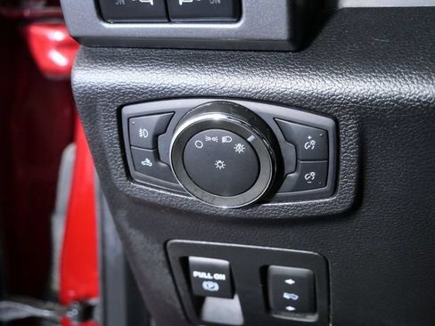 Used 2020 Ford F150 XLT w/ Equipment Group 302A Luxury AWD/4WD image 21