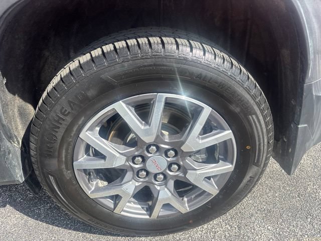 Used 2021 GMC Acadia SLT w/ LPO, Floor Liner Package FWD image 6