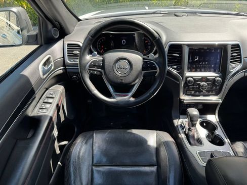 Used 2018 Jeep Grand Cherokee Trailhawk w/ Trailhawk Luxury Group AWD/4WD image 13