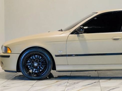 Used 2003 BMW M5 RWD image 18
