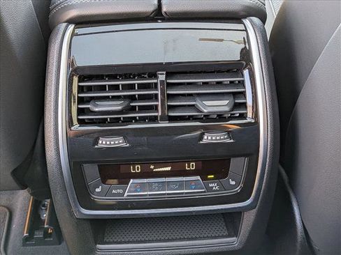 Used 2026 BMW X7 xDrive40i image 18