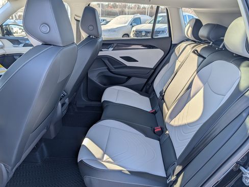 New 2026 Volkswagen Tiguan SE image 5