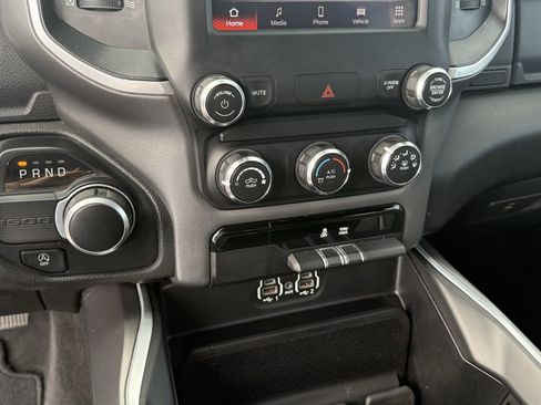 Used 2022 RAM 1500 Big Horn image 25