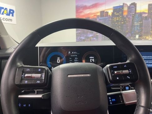 Used 2025 Hyundai Santa Fe SEL image 11