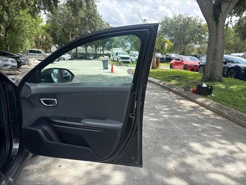Used 2025 Kia K4 FWD image 17