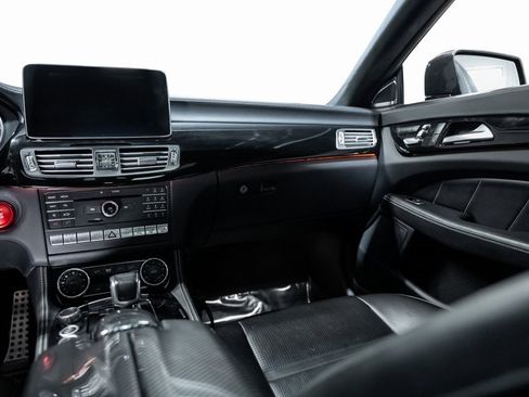 Used 2015 Mercedes-Benz CLS 63 AMG S-Model image 40