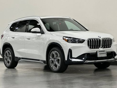 Used 2026 BMW X1 xDrive28i w/ Technology Package AWD/4WD image 2