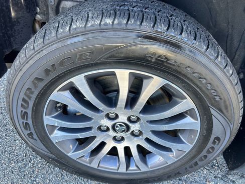 Used 2018 Toyota Sienna XLE Premium image 27