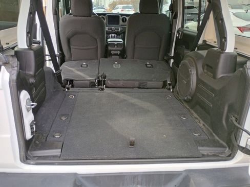 Used 2022 Jeep Wrangler Unlimited Sport image 41