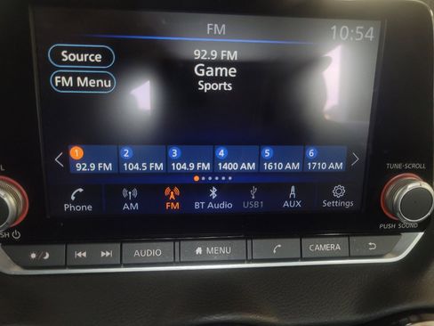 Used 2025 Nissan Sentra SV FWD image 25