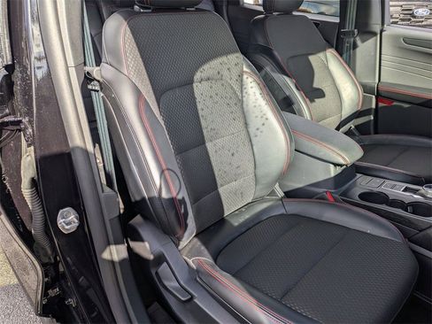 Used 2025 Ford Escape ST-Line image 29