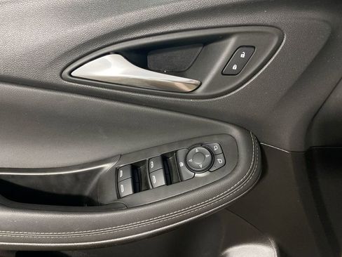 Certified 2023 Buick Encore GX Preferred FWD image 13