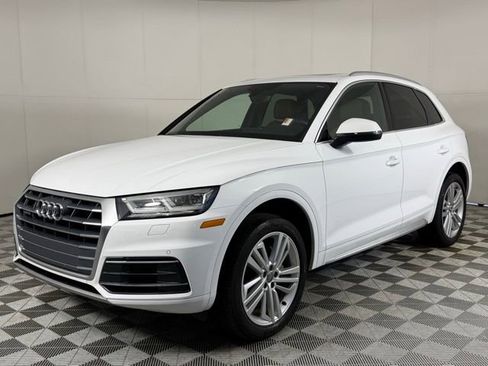 Used 2018 Audi Q5 2.0T Premium Plus w/ Premium Plus Package image 2