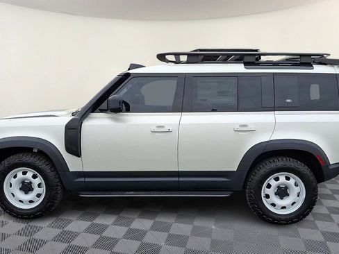 Used 2024 Land Rover Defender 110 S image 5