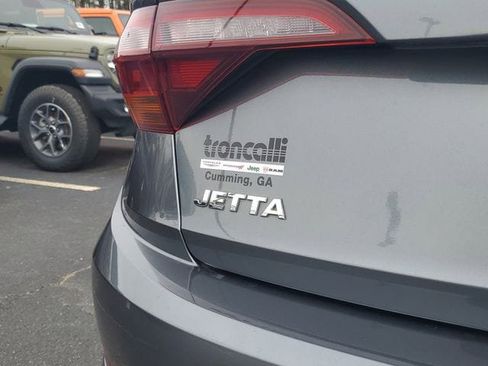 Used 2019 Volkswagen Jetta SE image 8