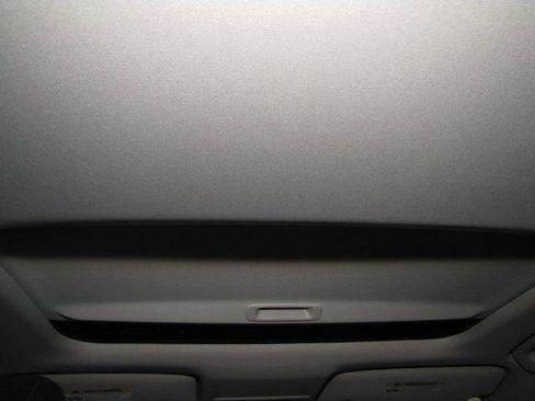 Certified 2024 Honda Civic EX-L image 17