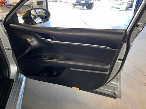 Used 2024 Toyota Camry XSE FWD image 12