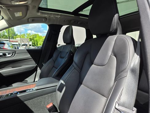 Certified 2024 Volvo XC60 B5 Ultimate w/ Protection Package Premier AWD/4WD image 22