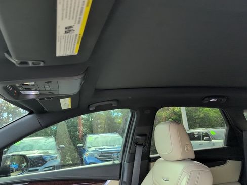 Used 2019 Cadillac XT5 Luxury image 10