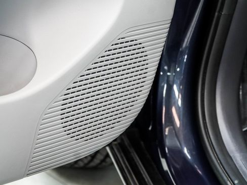 Used 2025 Hyundai Kona SEL image 48