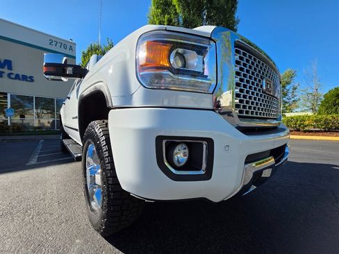 Used 2016 GMC Sierra 3500 Denali w/ Duramax Plus Package image 10