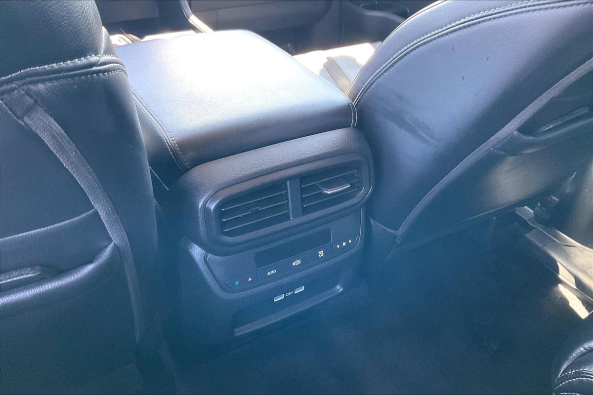 Used 2023 Honda Pilot Touring image 33