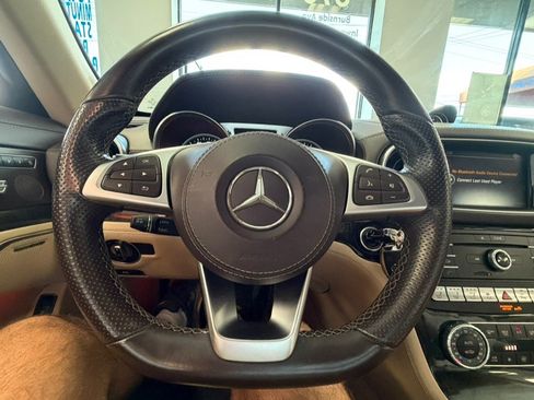 Used 2017 Mercedes-Benz SL 550 image 37