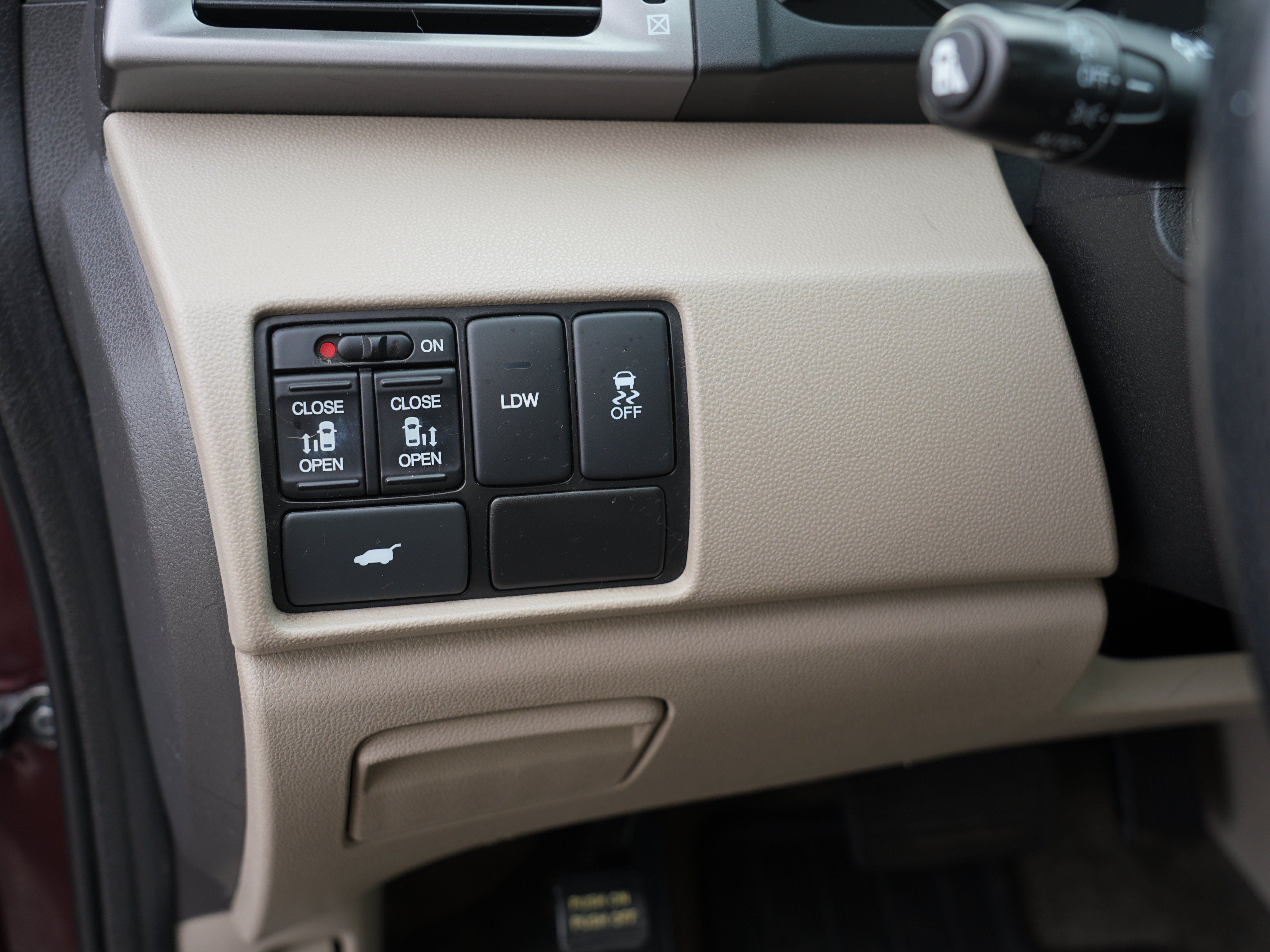 Used 2015 Honda Odyssey EX-L image 16