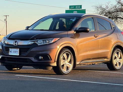 Used 2021 Honda HR-V EX image 7