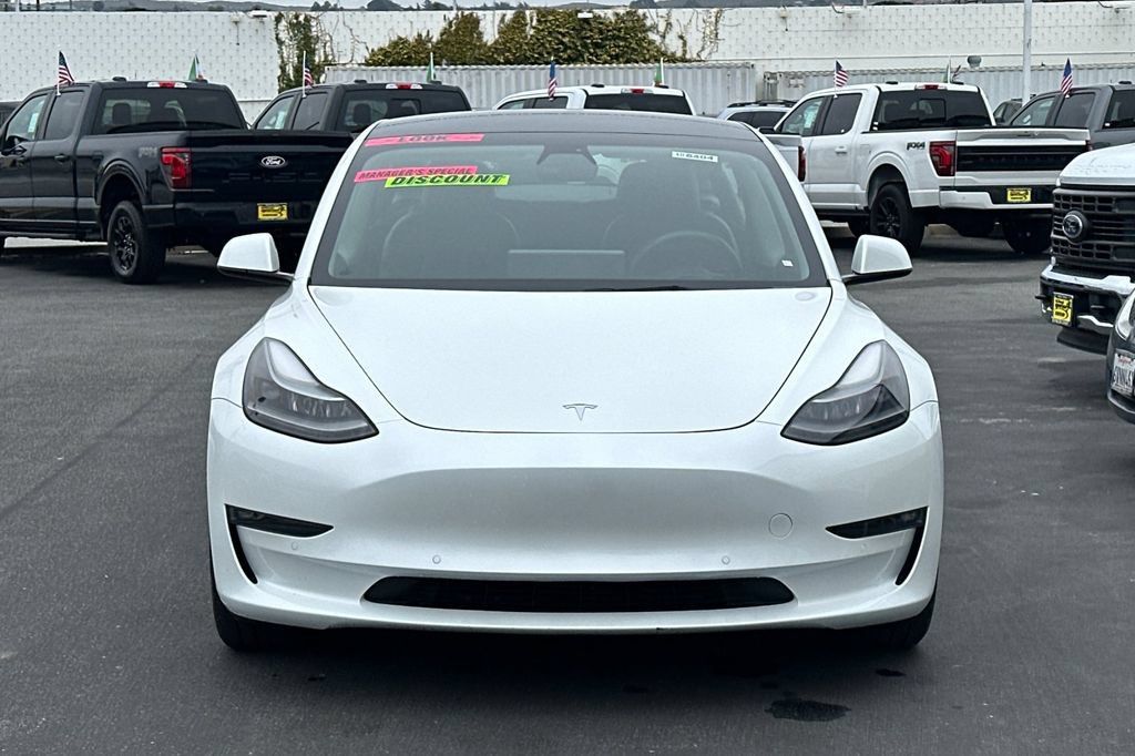 Used 2022 Tesla Model 3 Long Range AWD/4WD image 9