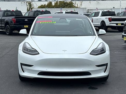 Used 2022 Tesla Model 3 Long Range AWD/4WD image 9