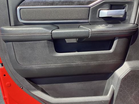 Used 2024 RAM 2500 Big Horn w/ Safety Group image 18