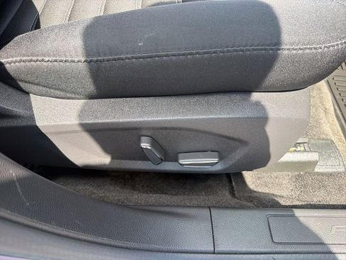Used 2015 Ford Fusion SE FWD image 36