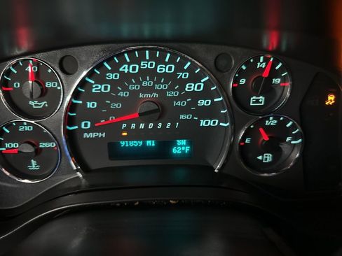 Used 2011 Chevrolet Express 1500 image 47