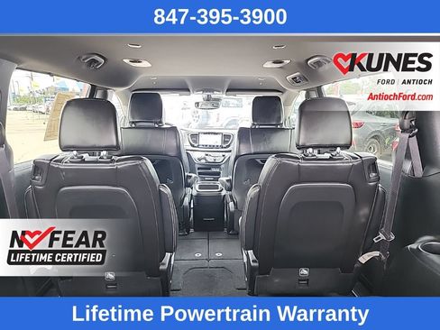Used 2025 Chrysler Pacifica Select FWD image 37