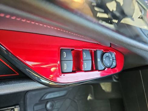 Used 2025 Chevrolet Trax RS w/ Driver Confidence Package FWD image 29