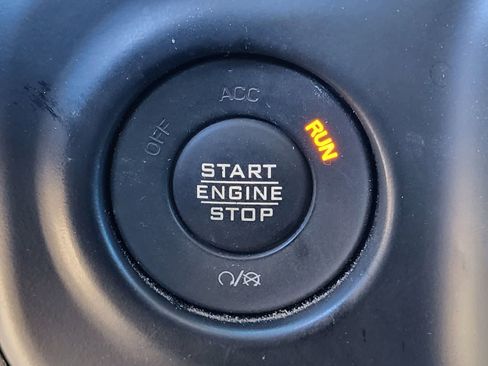 Used 2022 Jeep Wrangler Unlimited Sahara w/ Cold Weather Group image 20