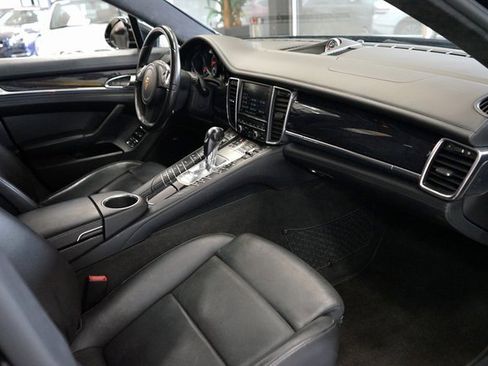 Used 2014 Porsche Panamera 4S Executive w/ Sport Chrono Package image 51