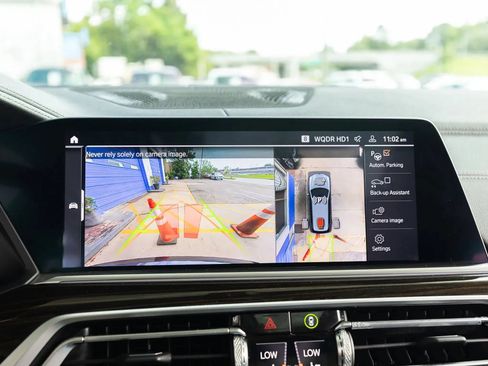 Used 2020 BMW X7 xDrive40i w/ Premium Package AWD/4WD image 36