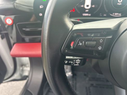 Used 2020 Porsche Taycan 4S image 16