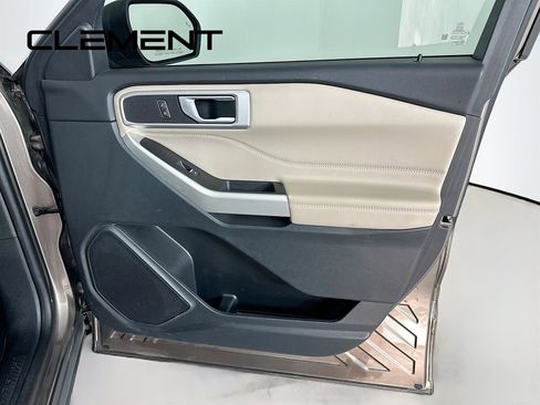 Used 2021 Ford Explorer XLT w/ Class III Trailer Tow Package image 36