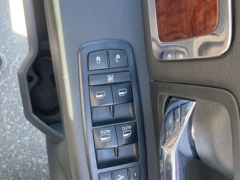 Used 2017 RAM 1500 Laramie w/ Convenience Group image 16