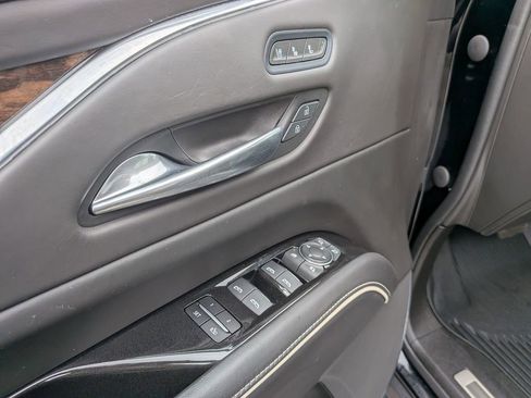 Used 2022 Cadillac Escalade Sport Platinum w/ LPO, ONYX Package AWD/4WD image 10