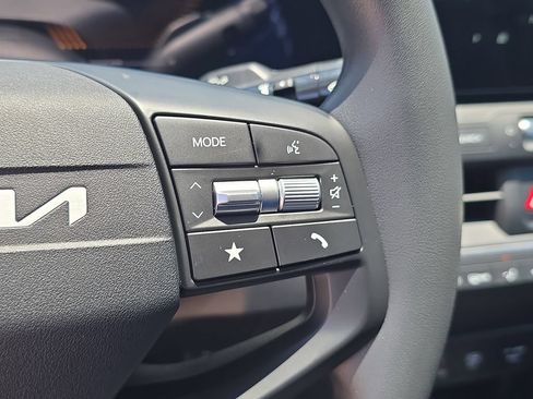 New 2026 Kia K4 FWD image 31