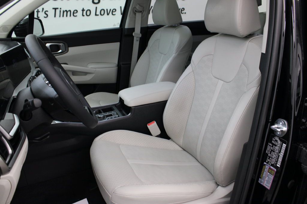 Used 2025 Kia Sorento X-Line EX AWD/4WD image 16
