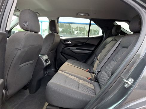 Certified 2018 Chevrolet Equinox LT FWD image 10
