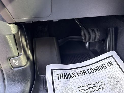 Certified 2022 Ford Explorer XLT image 24