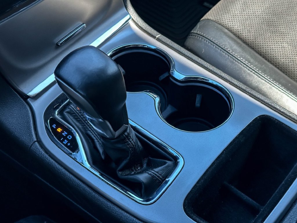 Used 2021 Jeep Grand Cherokee Laredo X RWD image 36