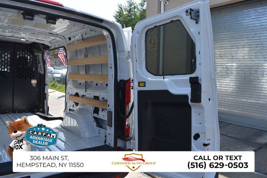Used 2025 Ford Transit 250 Low Roof RWD image 32