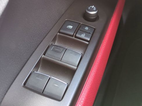 Used 2022 Toyota Camry XSE image 22